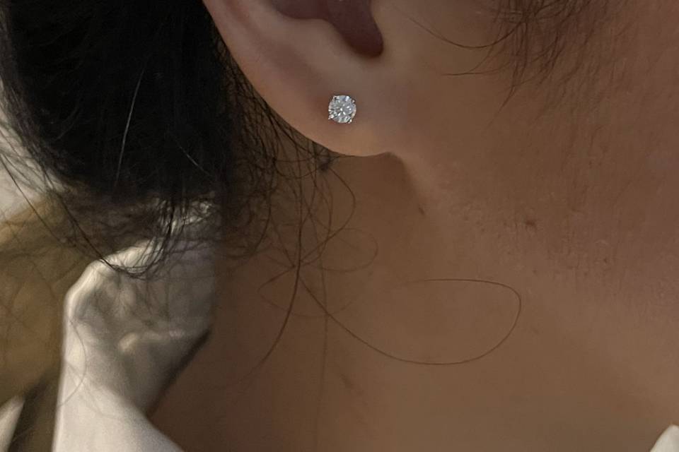 round-diamond-stud-earring-on-ear-haejin-jewelry-brooklyn.jpg