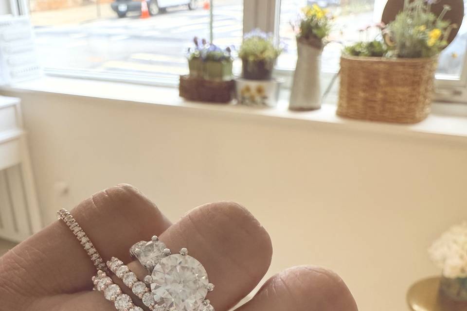 three-stone-round-diamond-engagement-ring-studio-window-haejin-jewelry-brooklyn.jpg