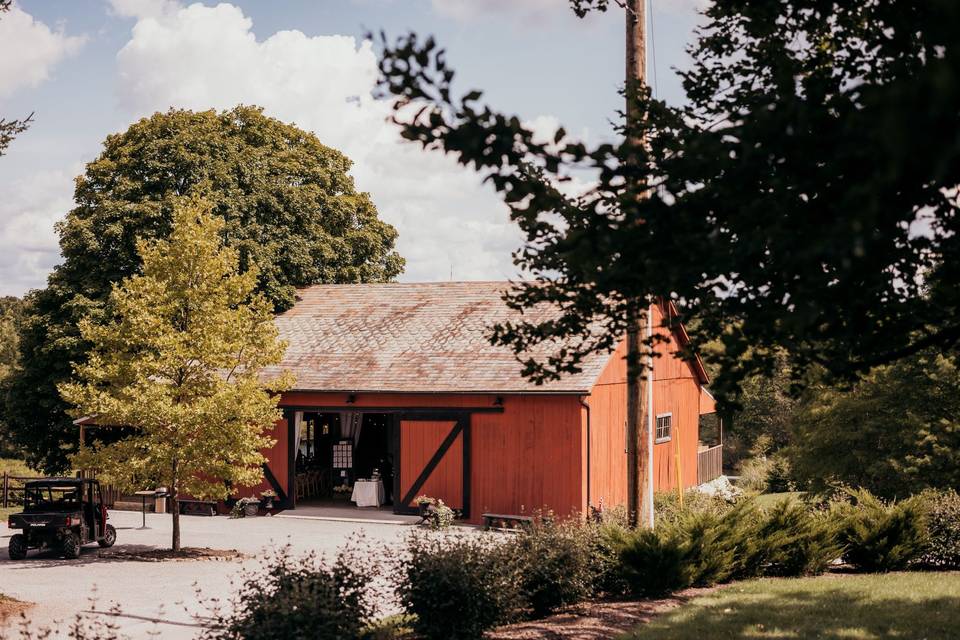 Pinehall - Barn