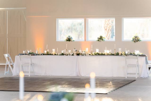 Head table seat up
