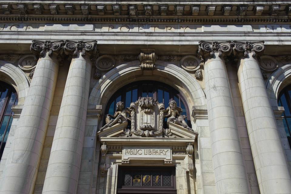 Exterior view of the Carnegie Library at Mt. Vernon Square - Events DC property