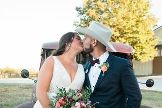 Barn in the Bend wedding