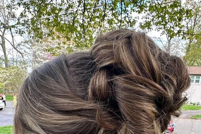 Bridesmaid hairstyle