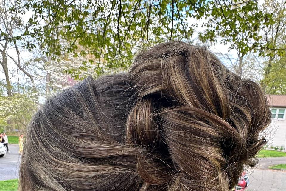 Bridesmaid hairstyle