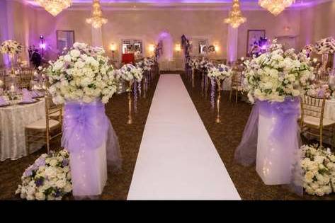 Aisle decor