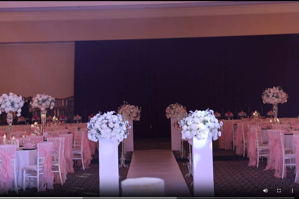 Aisle decor