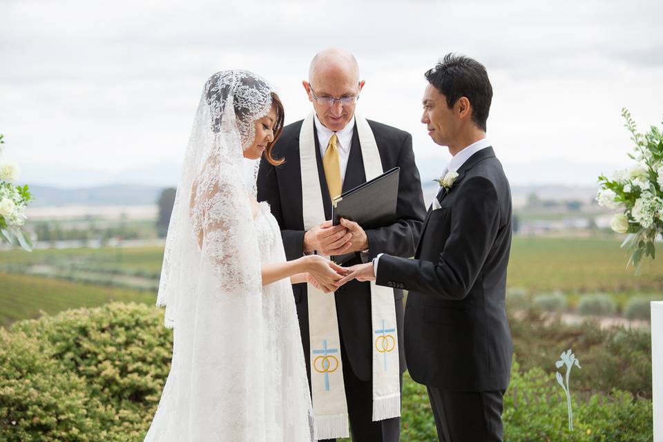 Gloria Ferrer in Sonoma, a destination elopement for this Japanese couple