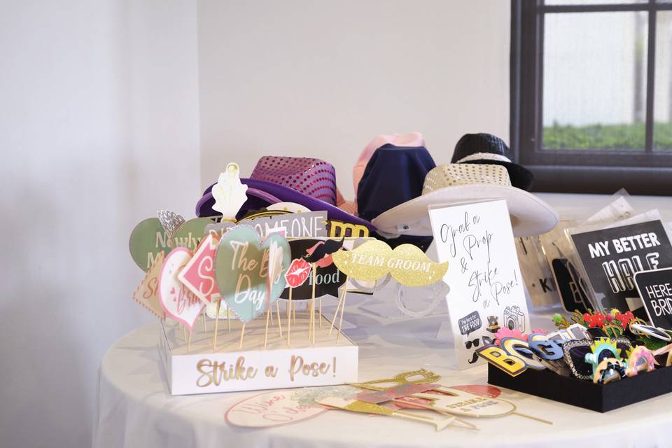 Photo booth table