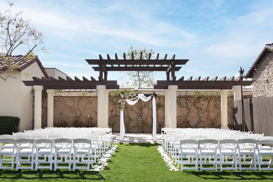 Arbor Lawn