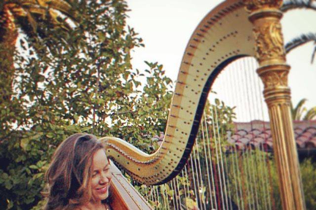 Harpist Erica Messer