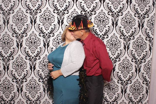 Kissing couple