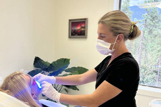 Alpenglow Teeth Whitening