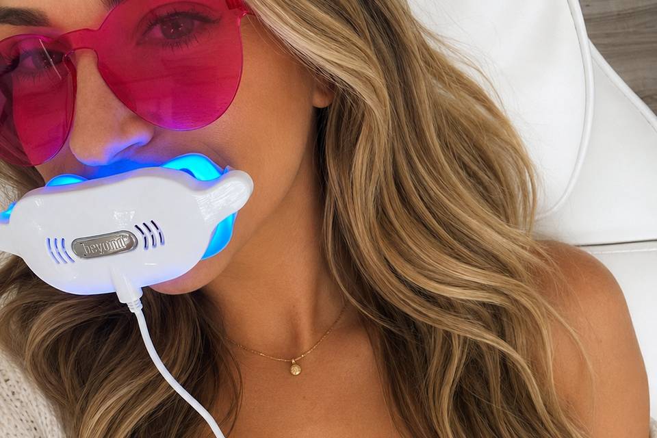 Alpenglow_Teeth_Whitening_2000px.png