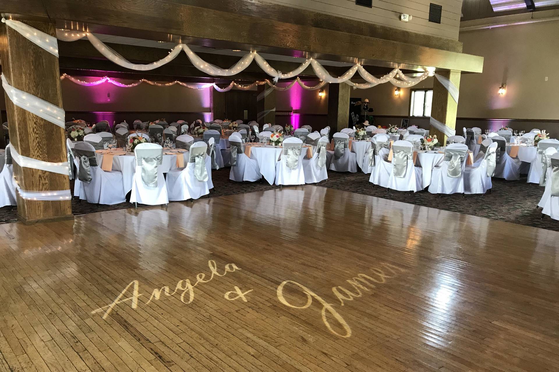 Roses Run Country Club Country Club Weddings Stow, OH WeddingWire