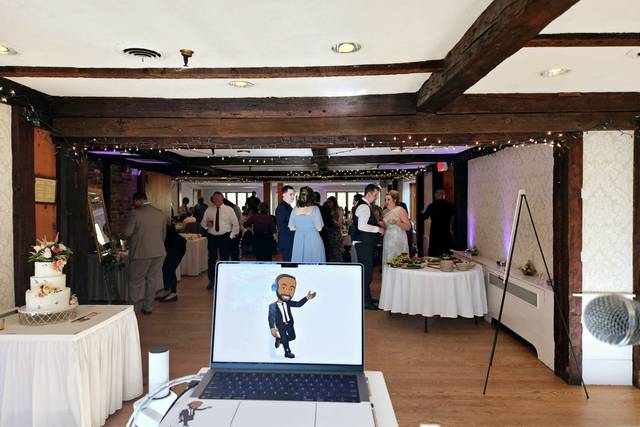 Cocktail Hour at The Old Mill