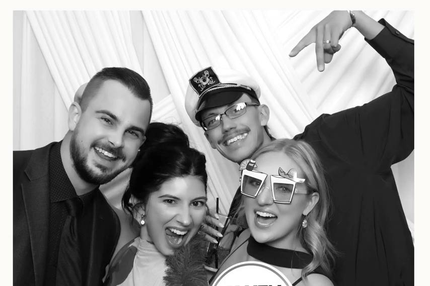 B&W GLAM | Custom Overlay DSLR