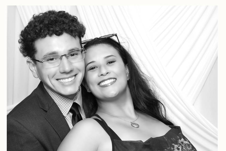B&W GLAM | Custom Overlay DSLR