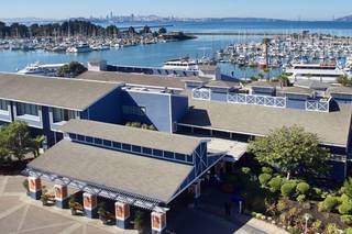 DoubleTree by Hilton Hotel Berkeley Marina