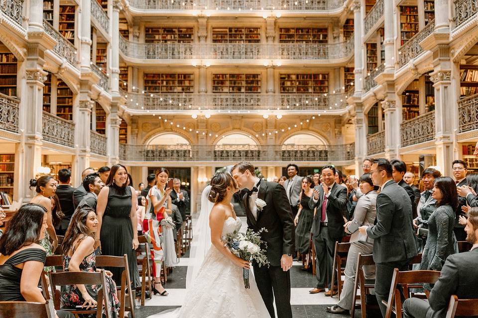 DC Wedding in Peabody Library