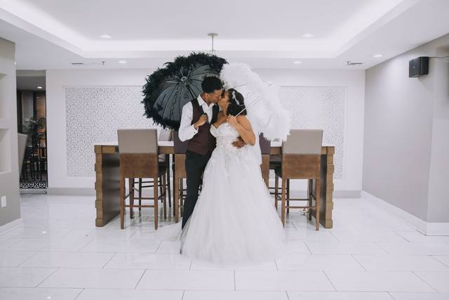 #nolahitched