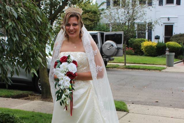 Here comes the Bride