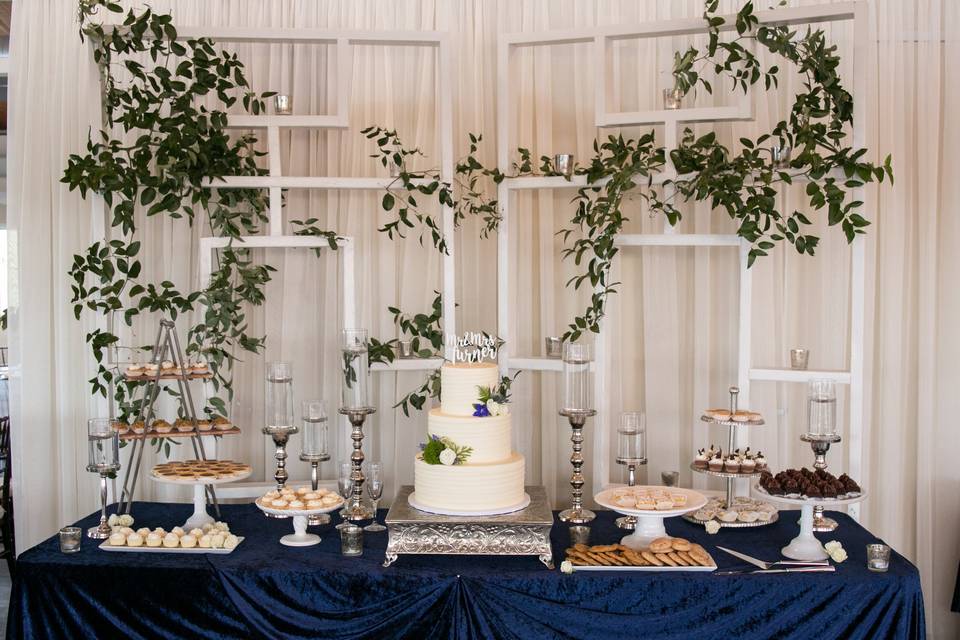 Cake table