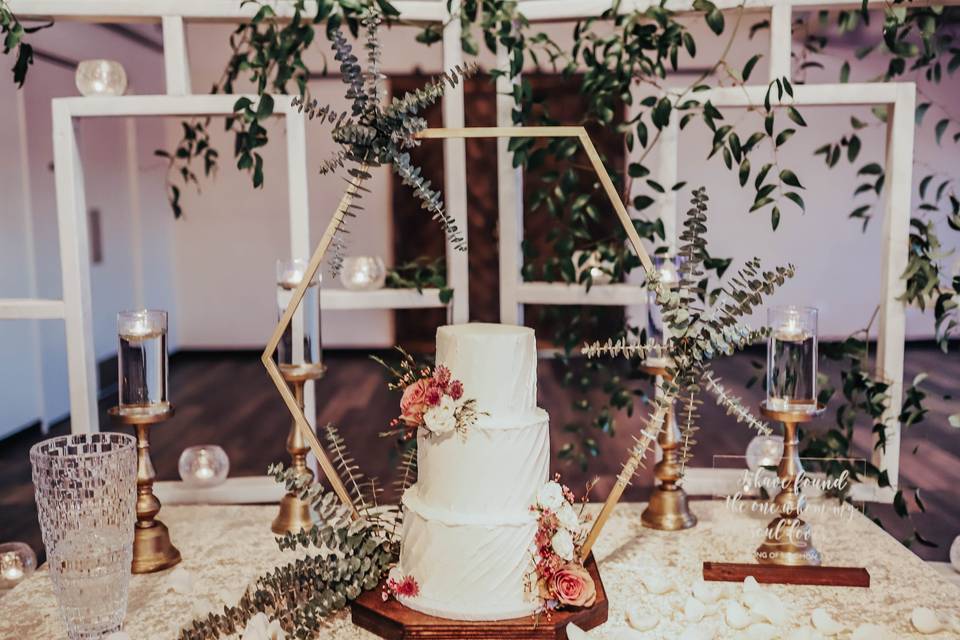 Cake table
