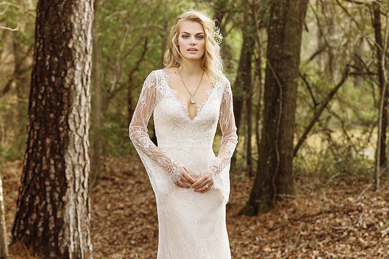 6461	<br>	A sweetheart neckline, self-tie belt at the natural waist, beaded sequined lace appliques, Jersey lining, and chapel length train create this whimsical slim A-line gown.