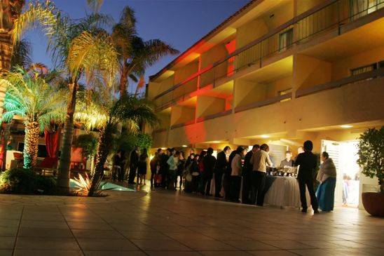 Poolside banquet