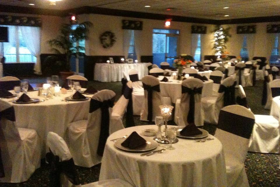 Twin Oaks Golf & Magnolia Room