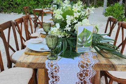 Tropical dinning table