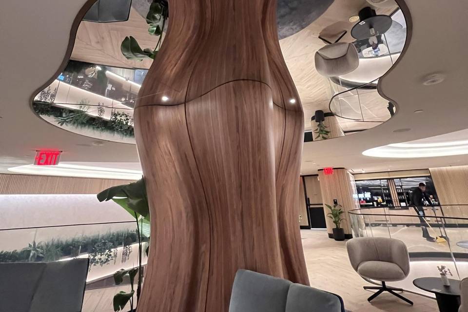 LiteMirror at LGA Chase Sapphire Lounge.jpeg