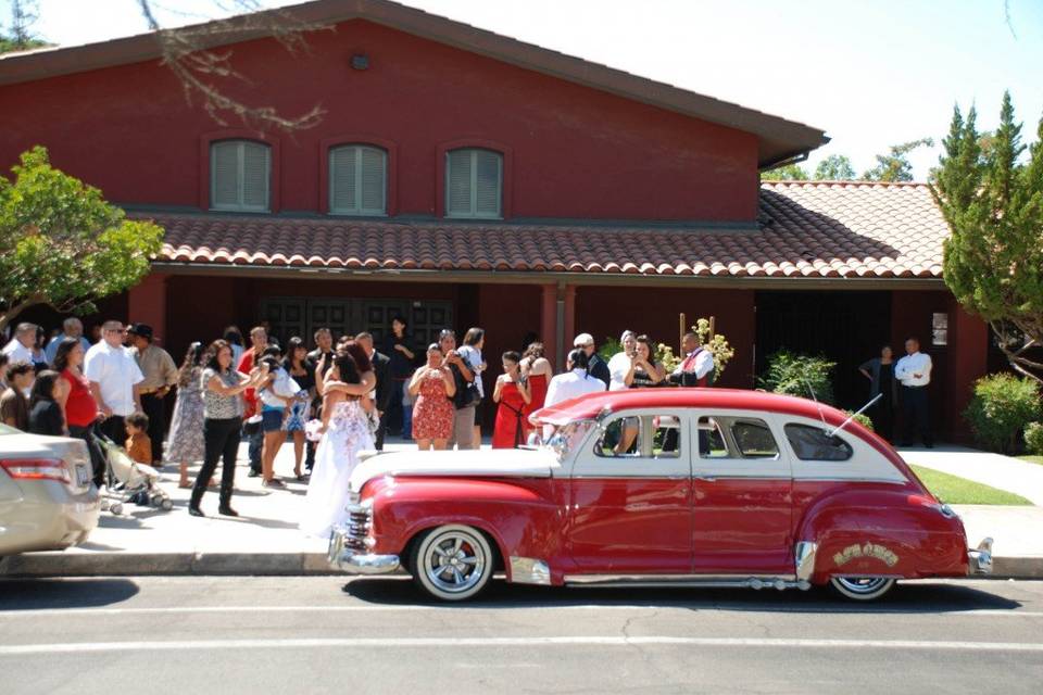 CALIFORNIAS #1 WEDDING OFFICIANT ENGLISH y ESPANOL/RESERVE EARLY!1-800-727-3527