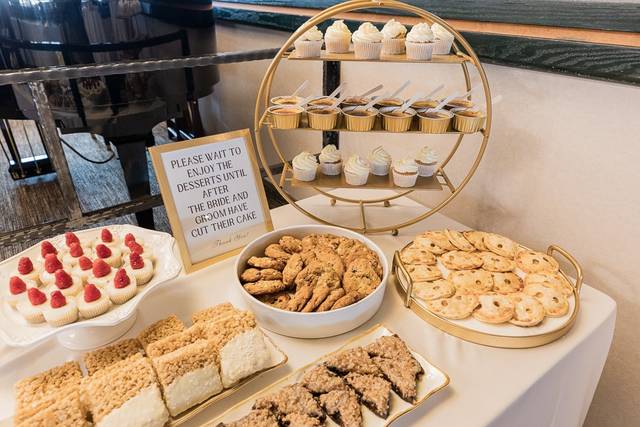 Flour Girl Wedding Cakes