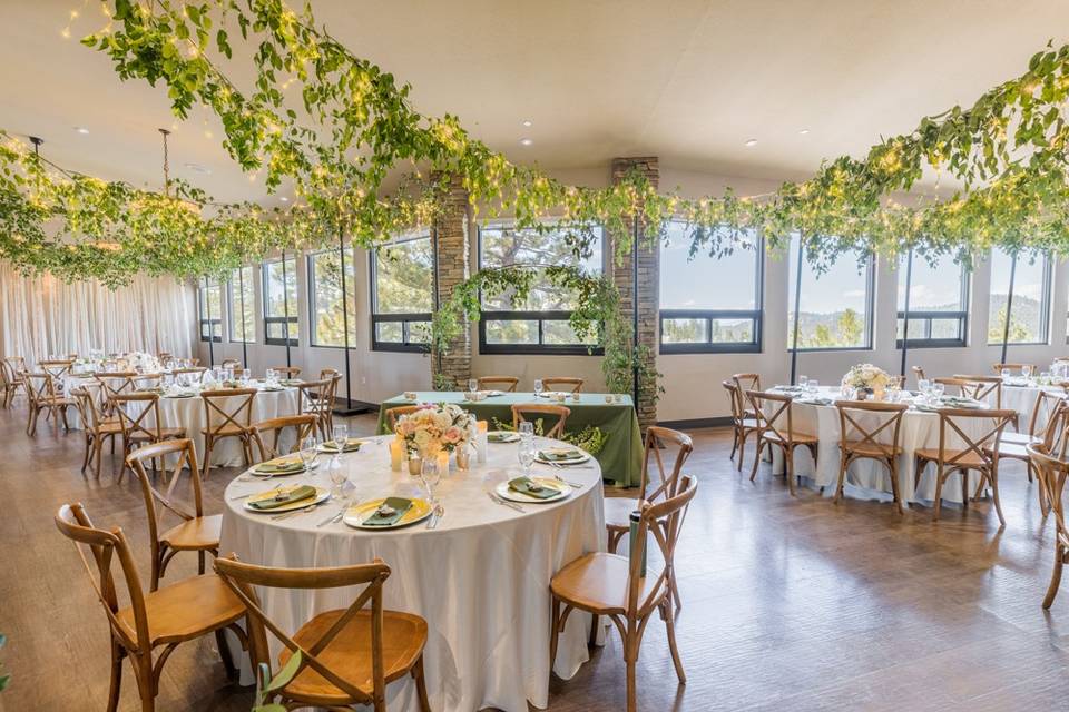 Elegant Lounge Vibes