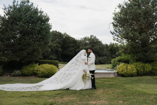 Carolyn Creates Wedding Florals and Event Design