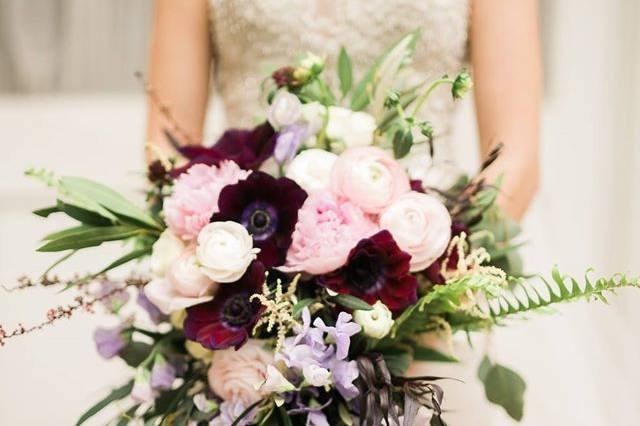 Cascading bouquet-Texas Blooms