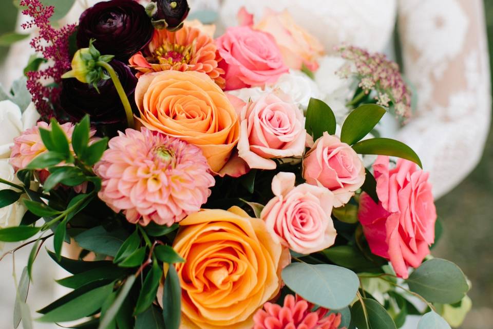 Coral bouquet- Texas Blooms