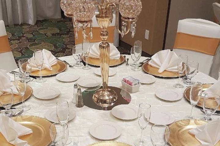 Round table setup