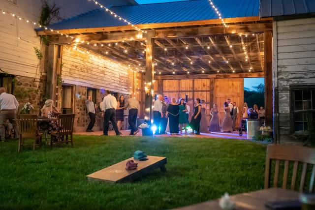 Charming outdoor celebration