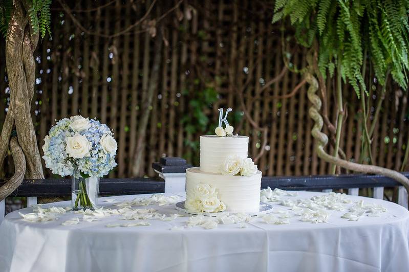 Cake in the garden