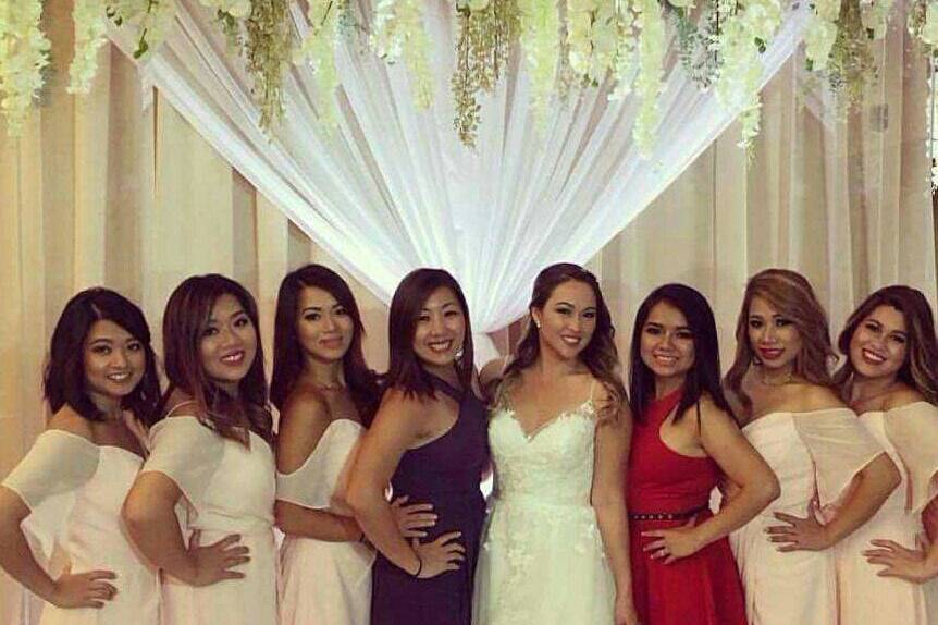 Bride & Bridesmaids