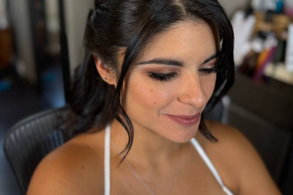 Soft Glam Glow Makeup Look