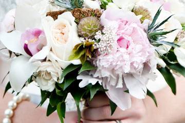 Cara and James bridal test shoot in the West Loop of Chicago, Illinois | Flowers