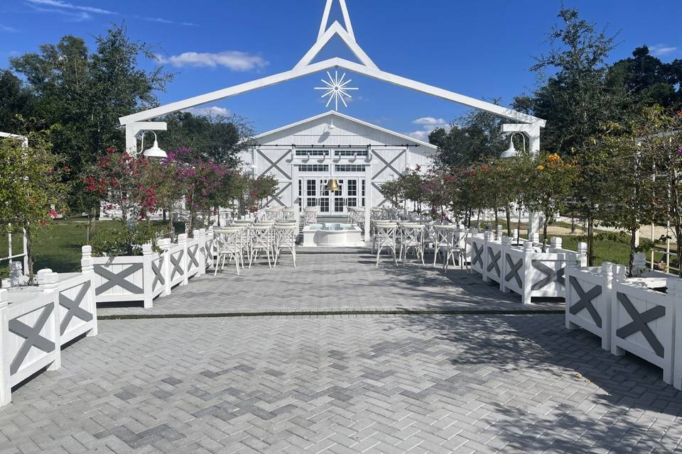 FRAMELESS CHURCH
