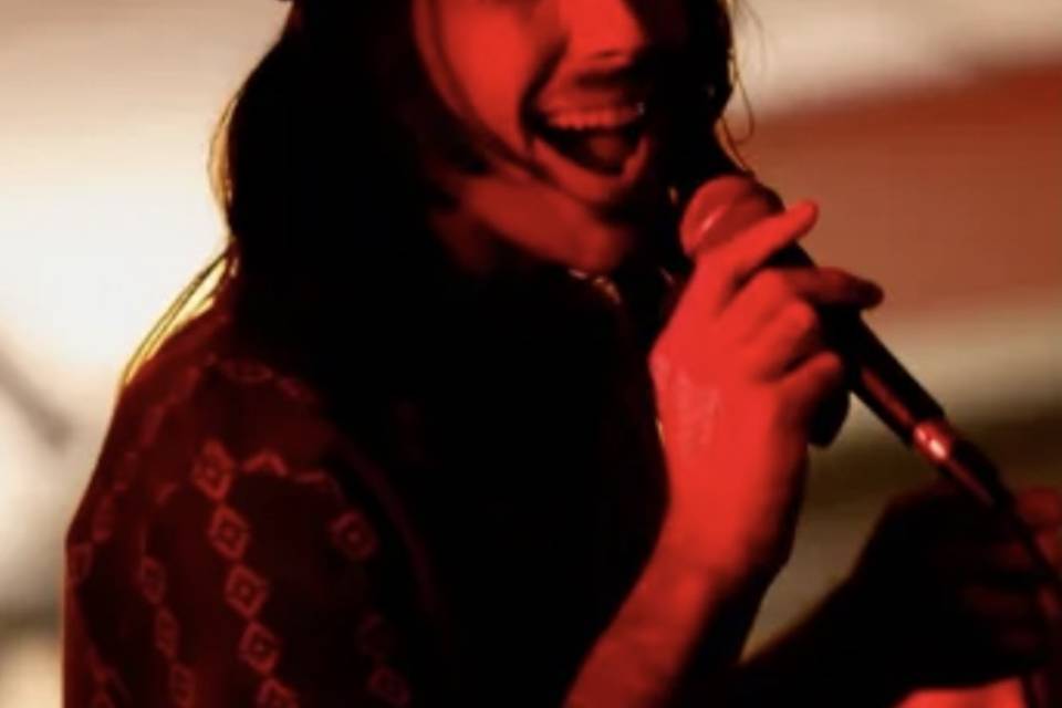 Mike Kiernan-Lead Singer