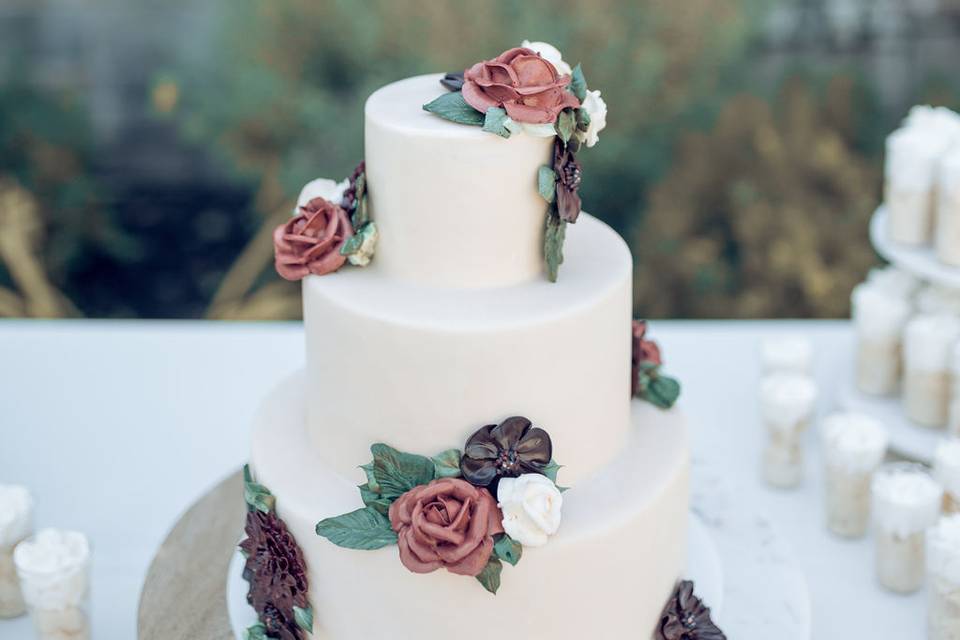 Buttercream flowers, glaze