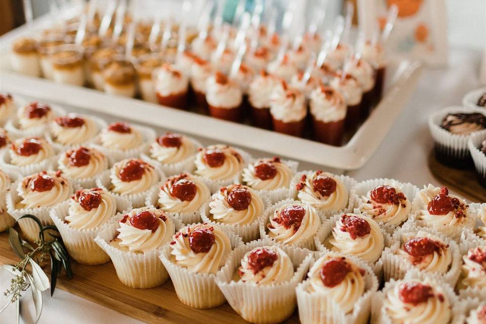 Cupcakes and dessert cups