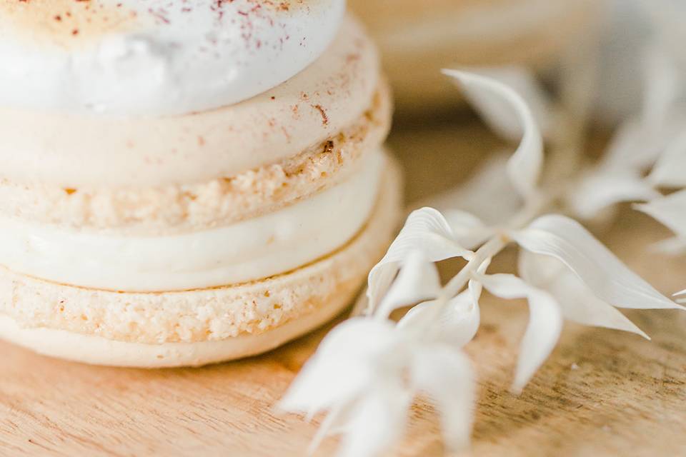 Macarons with torched meringue