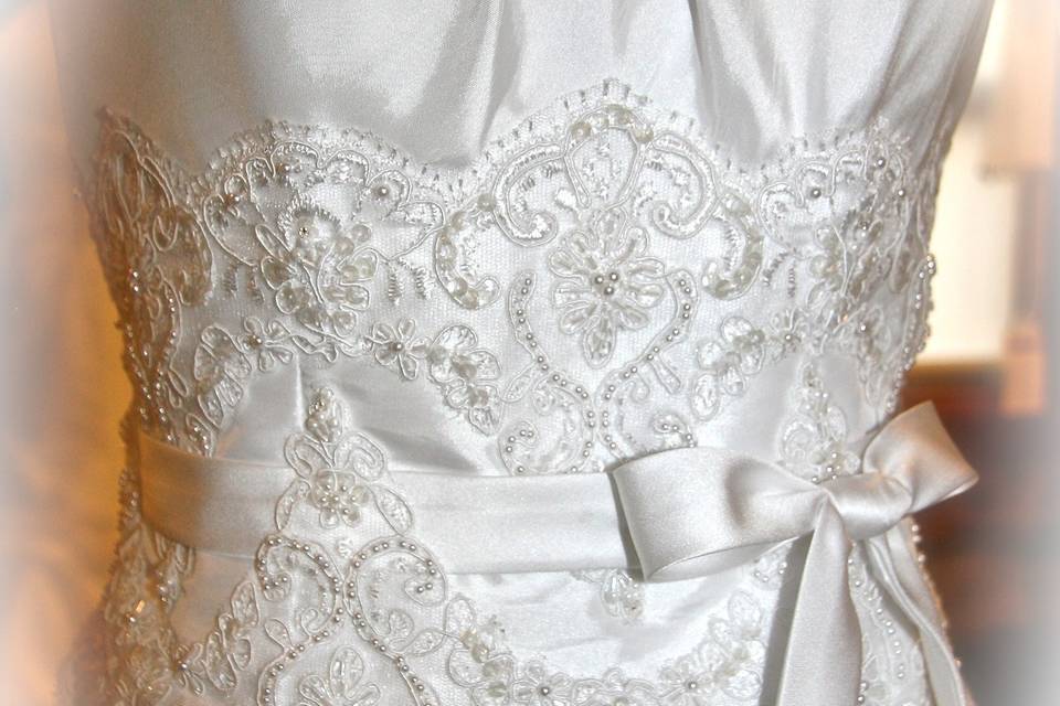 Nicolette's Tailor Shop & Specialty Gifts